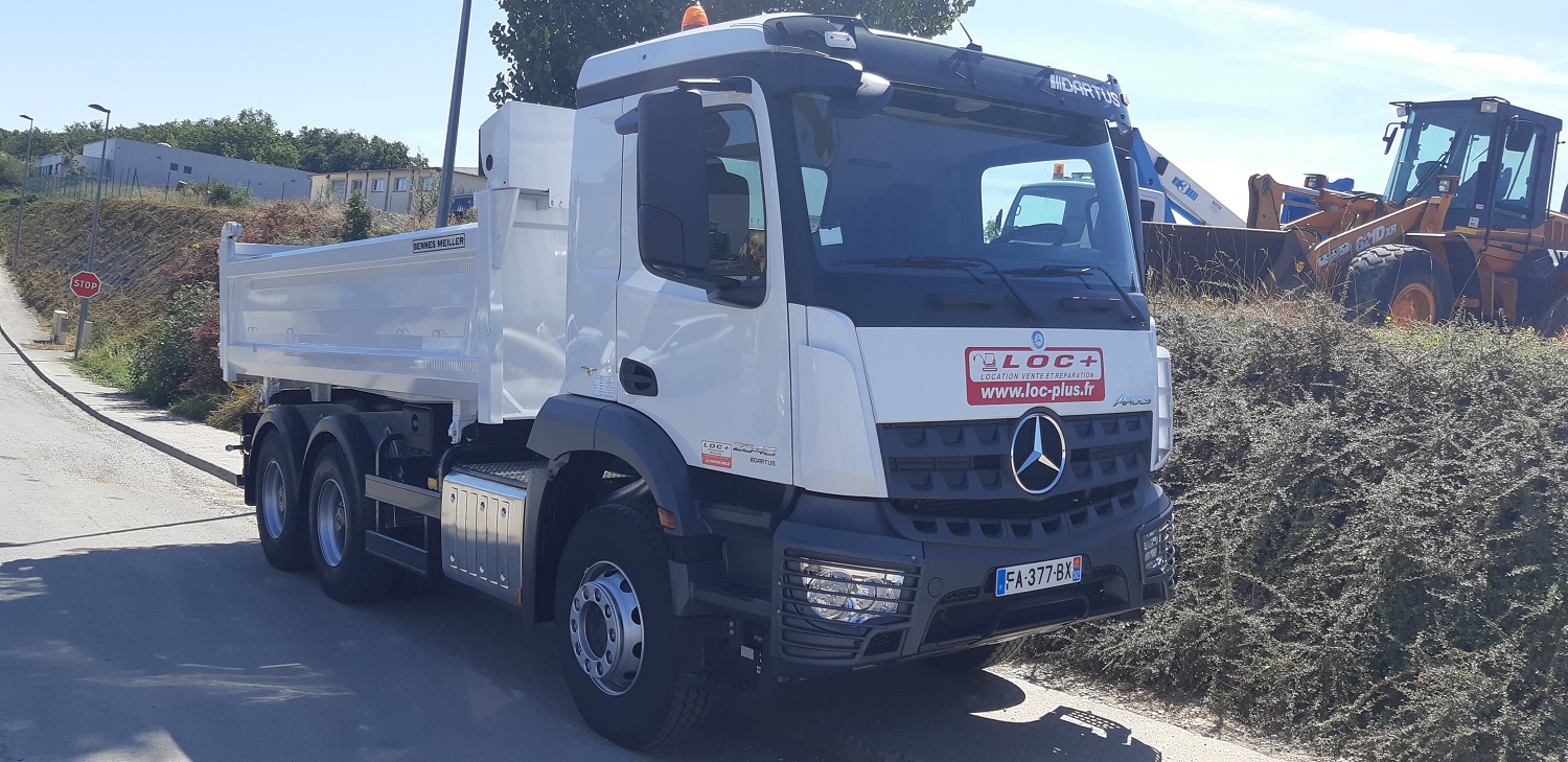 Camion bibenne 26T 6X4