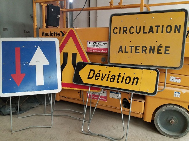 panneaux de signalisation